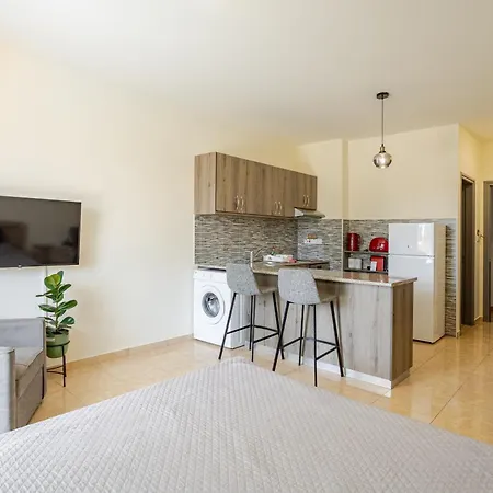 Danaos Seaside 103 With Pool In Tourist Area アパート *