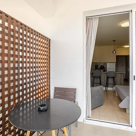 Danaos Seaside 103 With Pool In Tourist Area アパート パ フォス