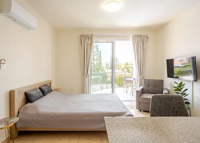 Danaos Seaside 103 With Pool In Tourist Area 公寓 Paphos