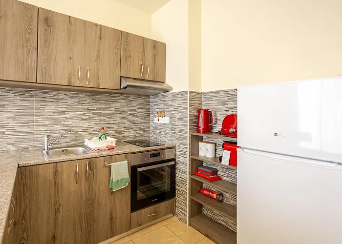 公寓 Danaos Seaside 103 With Pool In Tourist Area